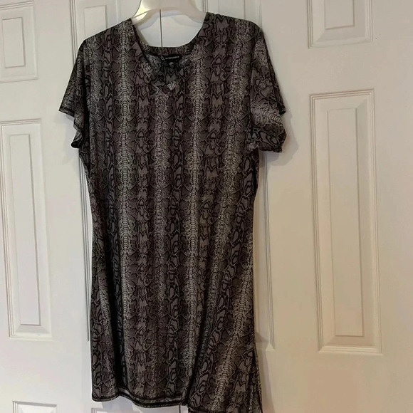 Vintage style snake print shortsleeved V-neck Smock night dress Sz XL - Picture 3 of 10